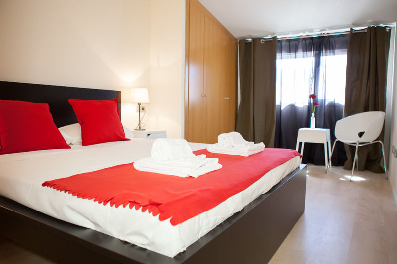 ฮูลอต บีแอนด์บี บาเลนเซีย Hotel ภายนอก รูปภาพ